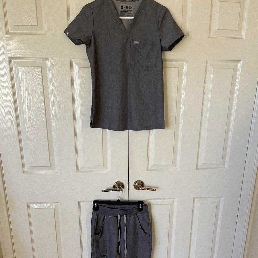 Figs XXS Graphite Scrub Set